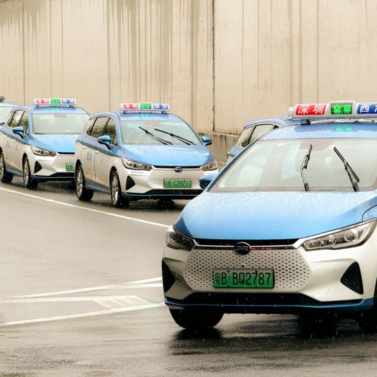 交通指南：从深圳南山京峰酒店出发，轻松畅游地铁5号线